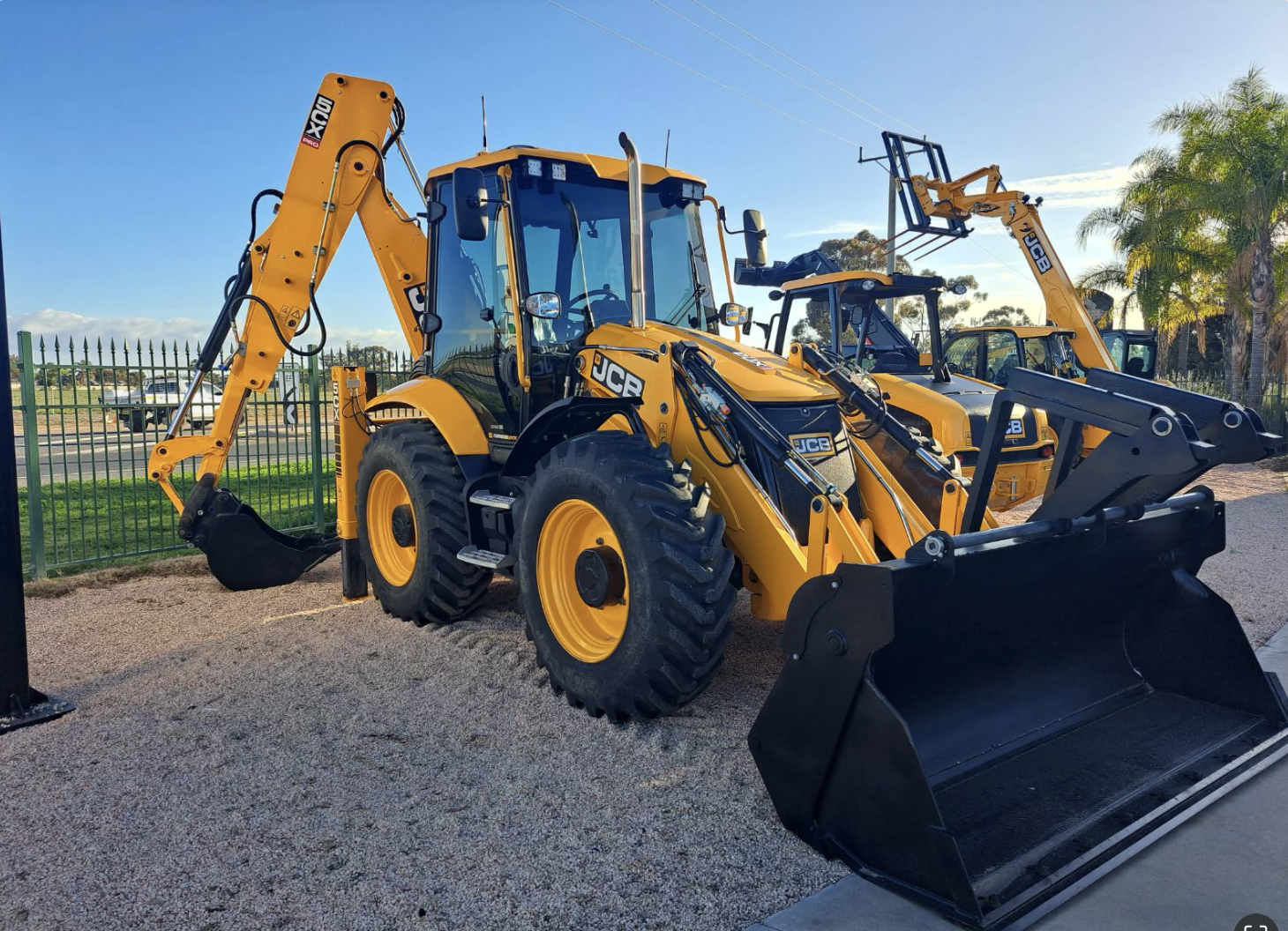 2022 JCB 5CX